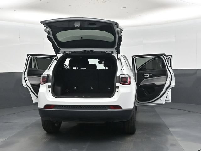 Used 2025 Jeep Compass Sport AWD/4WD image 49