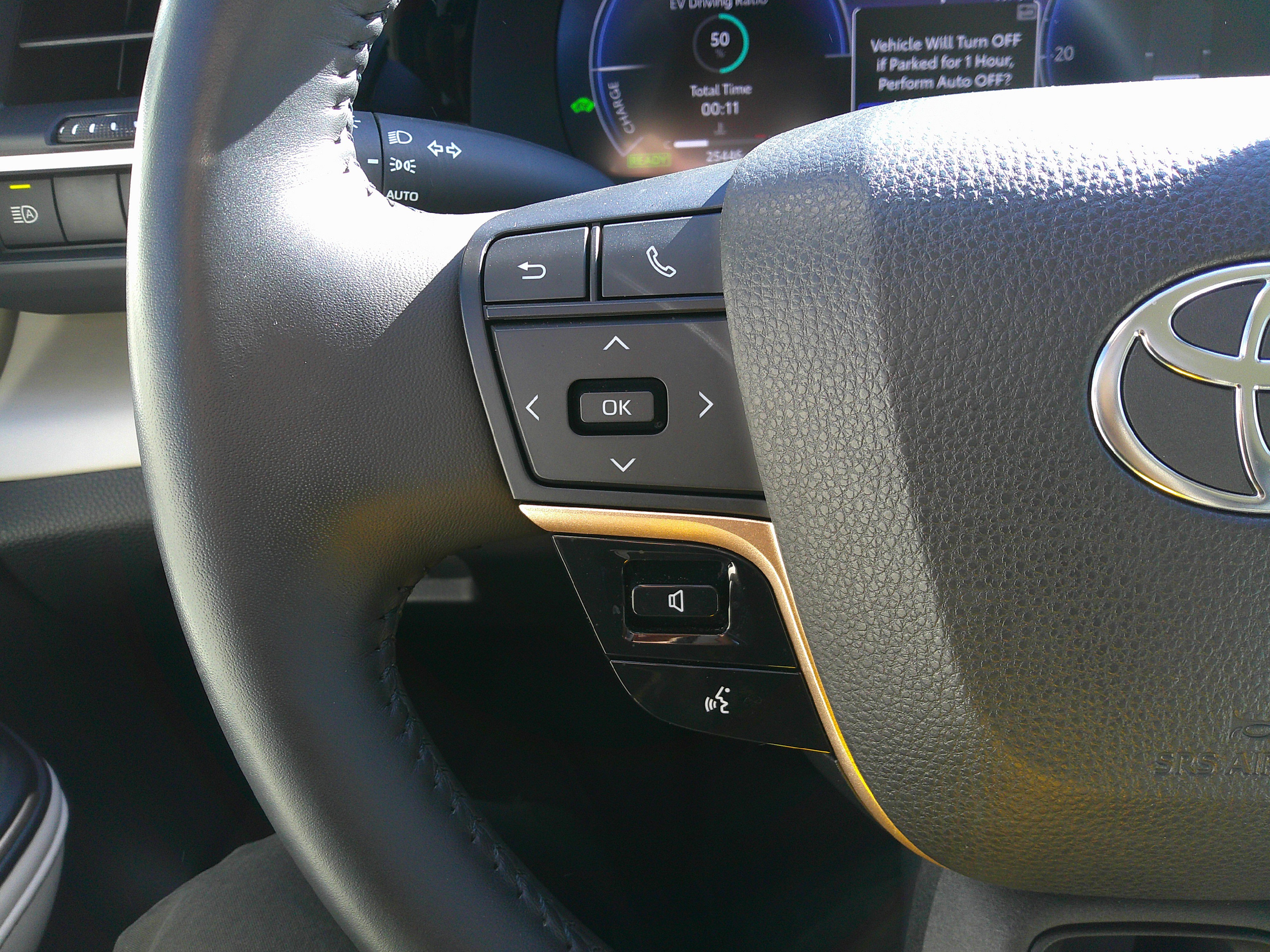 Used 2023 Toyota Crown Limited image 20