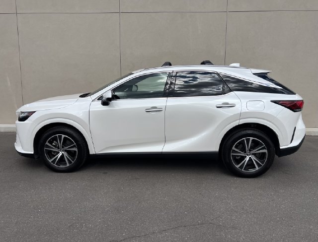 Used 2025 Lexus RX 350 Premium w/ Accessory Package FWD image 4