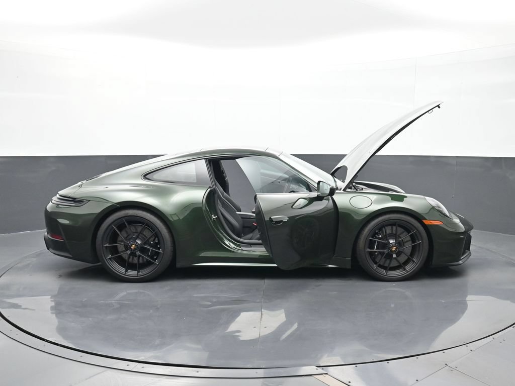 Certified 2026 Porsche 911 Carrera 4 GTS w/ Premium Package AWD/4WD image 29