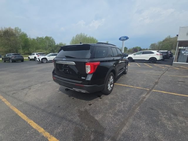 Used 2020 Ford Explorer XLT w/ Equipment Group 202A AWD/4WD image 6