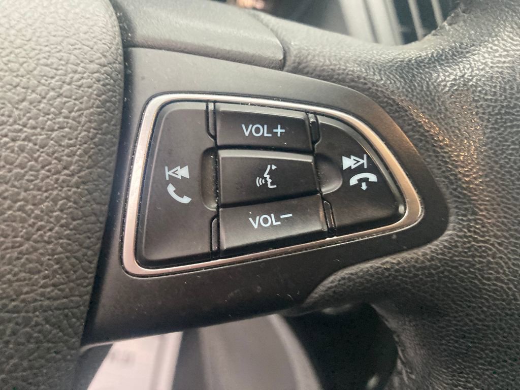 Used 2019 Ford Escape Titanium image 44