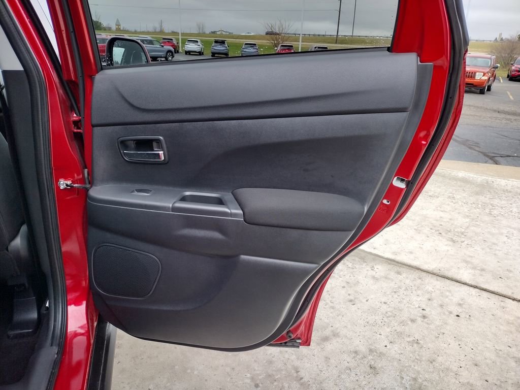 Used 2024 Mitsubishi Outlander Sport ES image 16