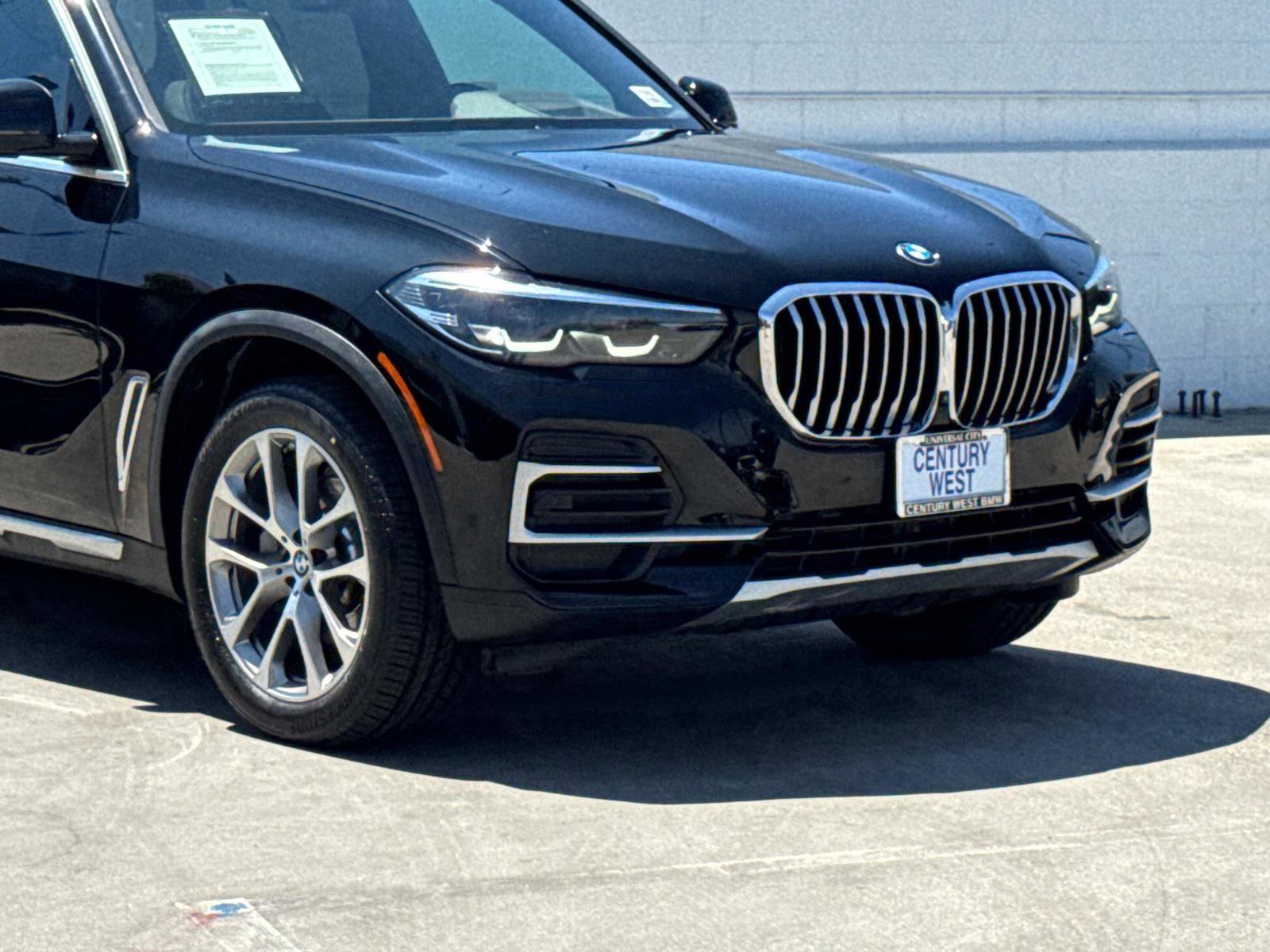 Certified 2022 BMW X5 sDrive40i w/ Premium Package image 2