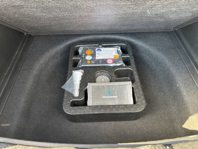 Used 2024 Jeep Compass Limited image 20