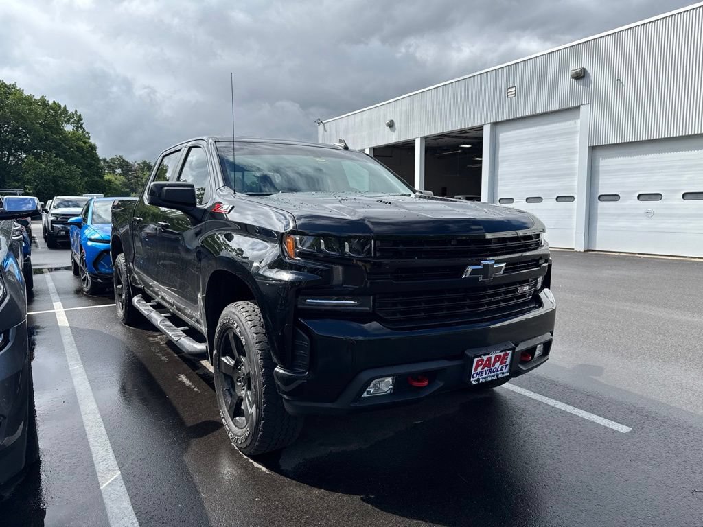 Used 2021 Chevrolet Silverado 1500 LT Trail Boss w/ Convenience Package II AWD/4WD image 2