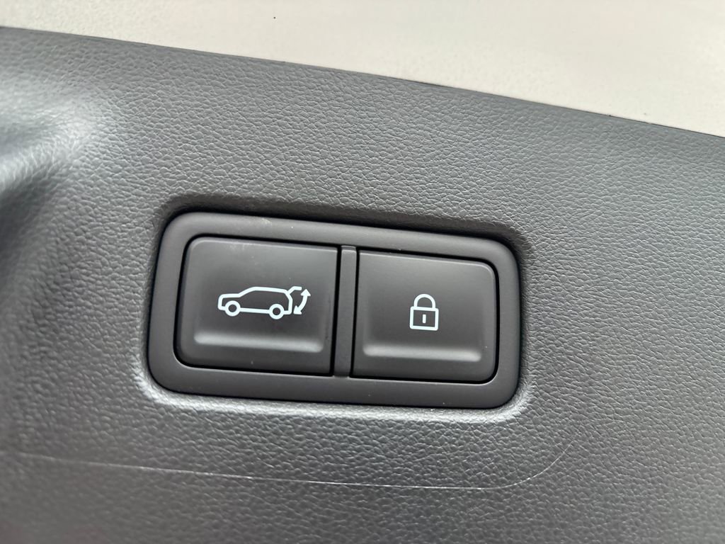 Used 2024 Hyundai Santa Fe Limited image 59