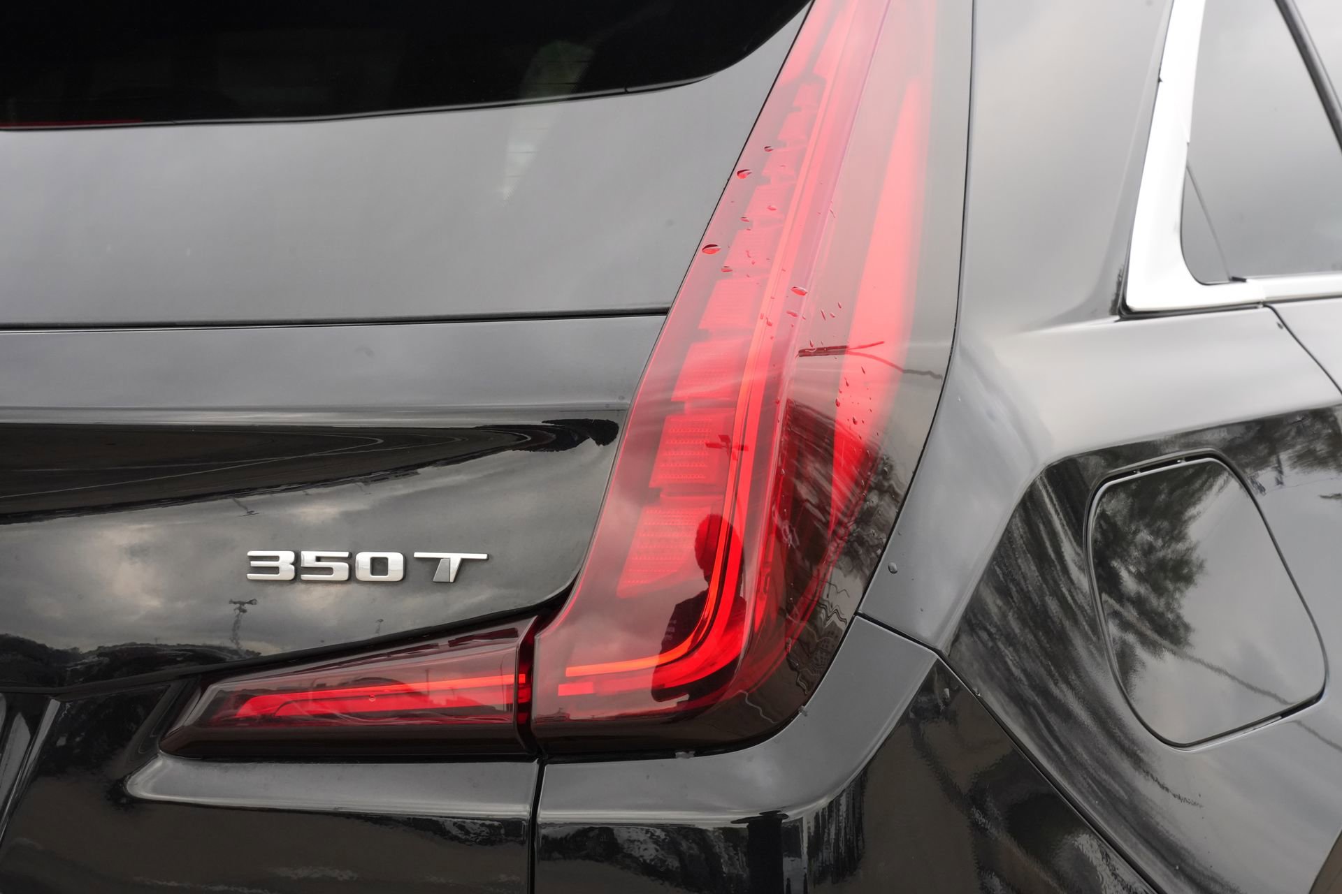 Certified 2025 Cadillac XT4 Premium Luxury image 22