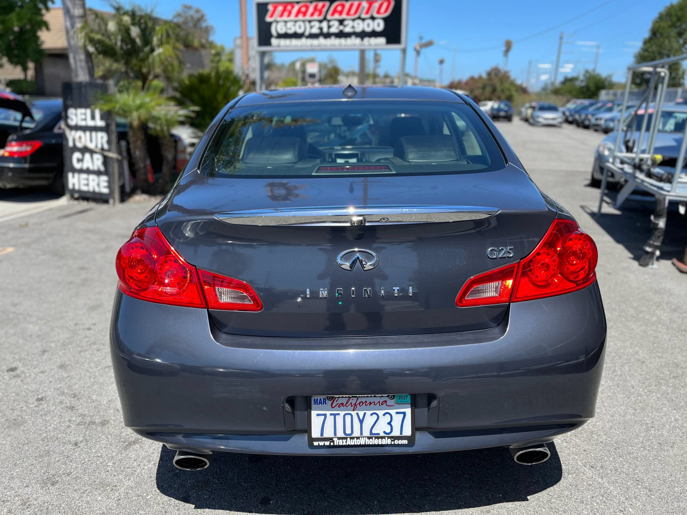 Used 2012 INFINITI G25 Journey RWD image 6
