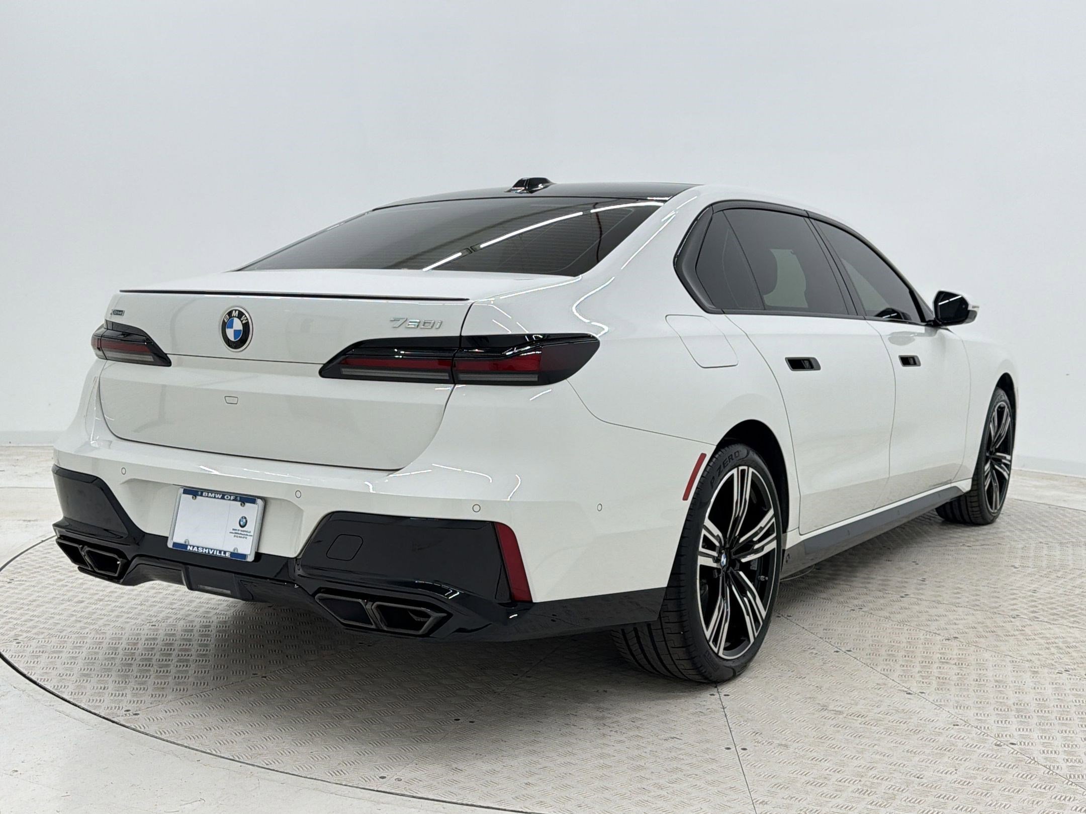 Certified 2023 BMW 760i xDrive w/ Executive Package image 9