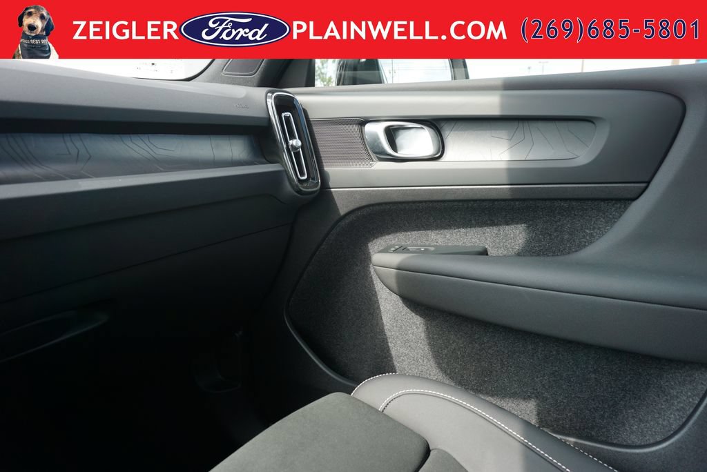 Used 2023 Volvo C40 P8 Recharge Plus AWD/4WD image 33