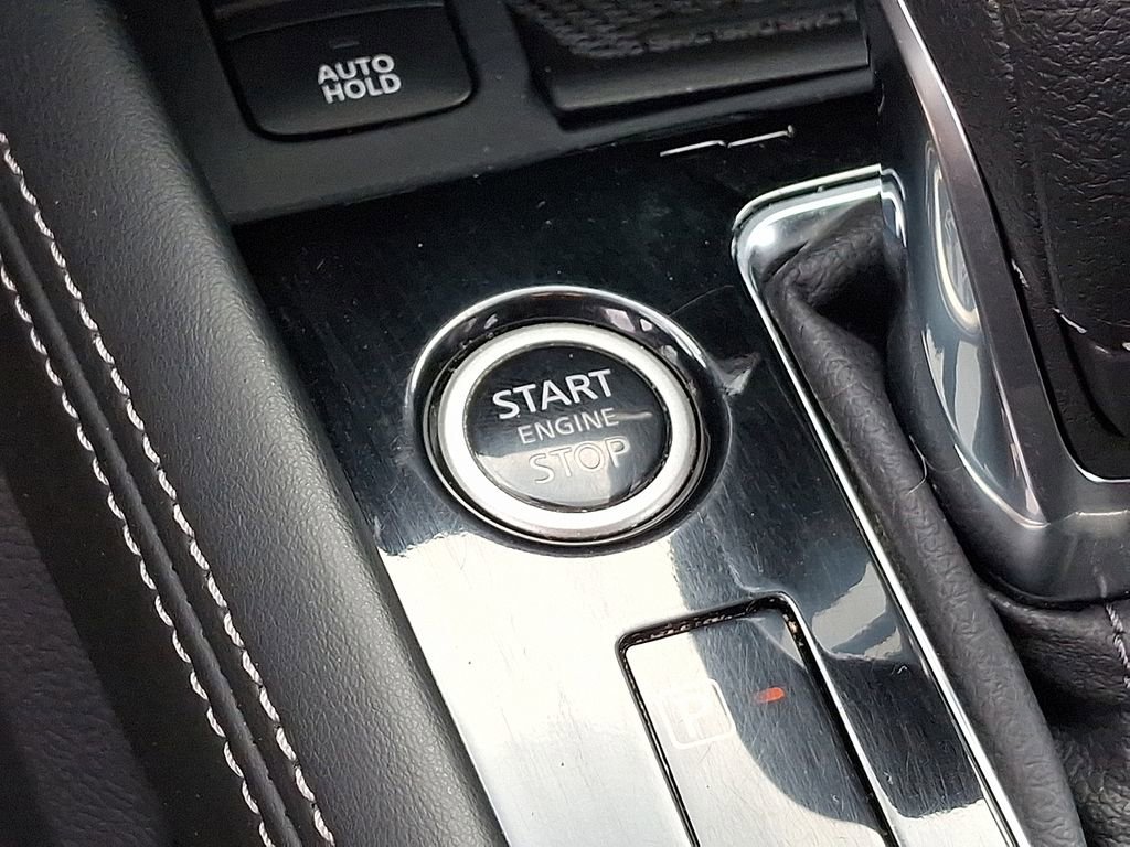 Used 2023 Nissan Kicks SR FWD image 23