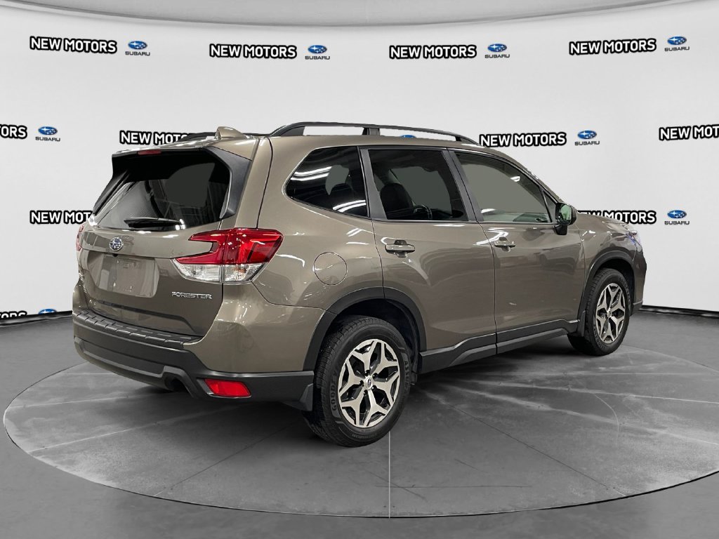 Used 2019 Subaru Forester Premium w/ All-Weather Package AWD/4WD image 5