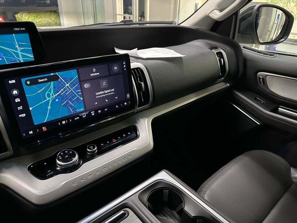 Certified 2025 Ford Expedition Active image 36