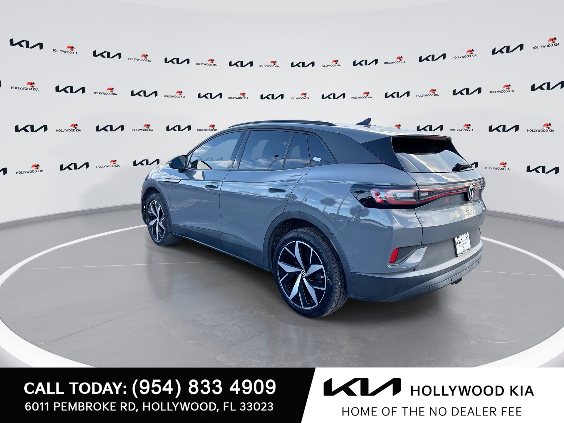 Used 2023 Volkswagen ID.4 Pro S AWD/4WD image 6