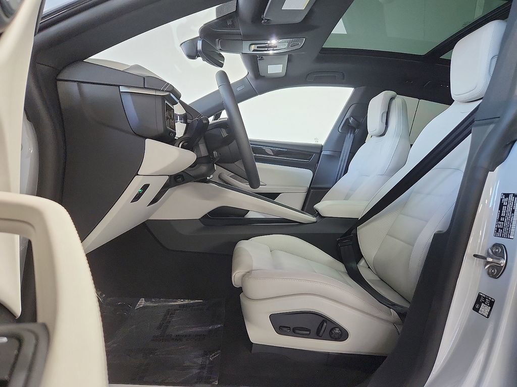 New 2026 Porsche Macan 4 Electric AWD/4WD image 5