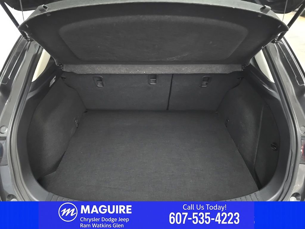Used 2017 MAZDA MAZDA3 Grand Touring w/ Premium Equipment Package FWD image 15