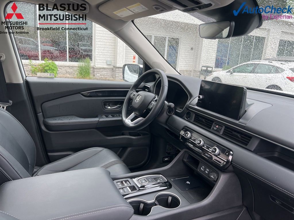 Used 2023 Honda Pilot Touring image 35