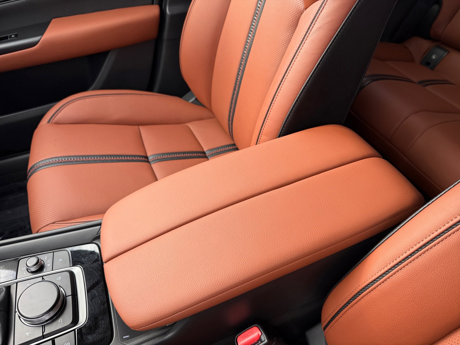 Used 2025 MAZDA CX-50 AWD 2.5 Turbo w/ Premium Pkg image 14