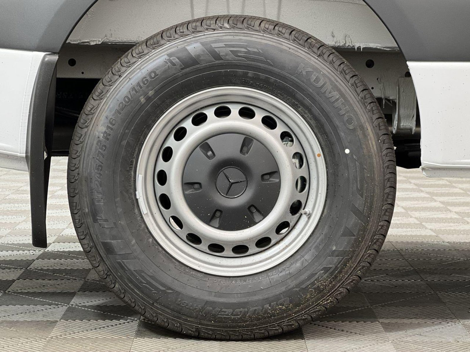 New 2025 Mercedes-Benz Sprinter 2500 image 10