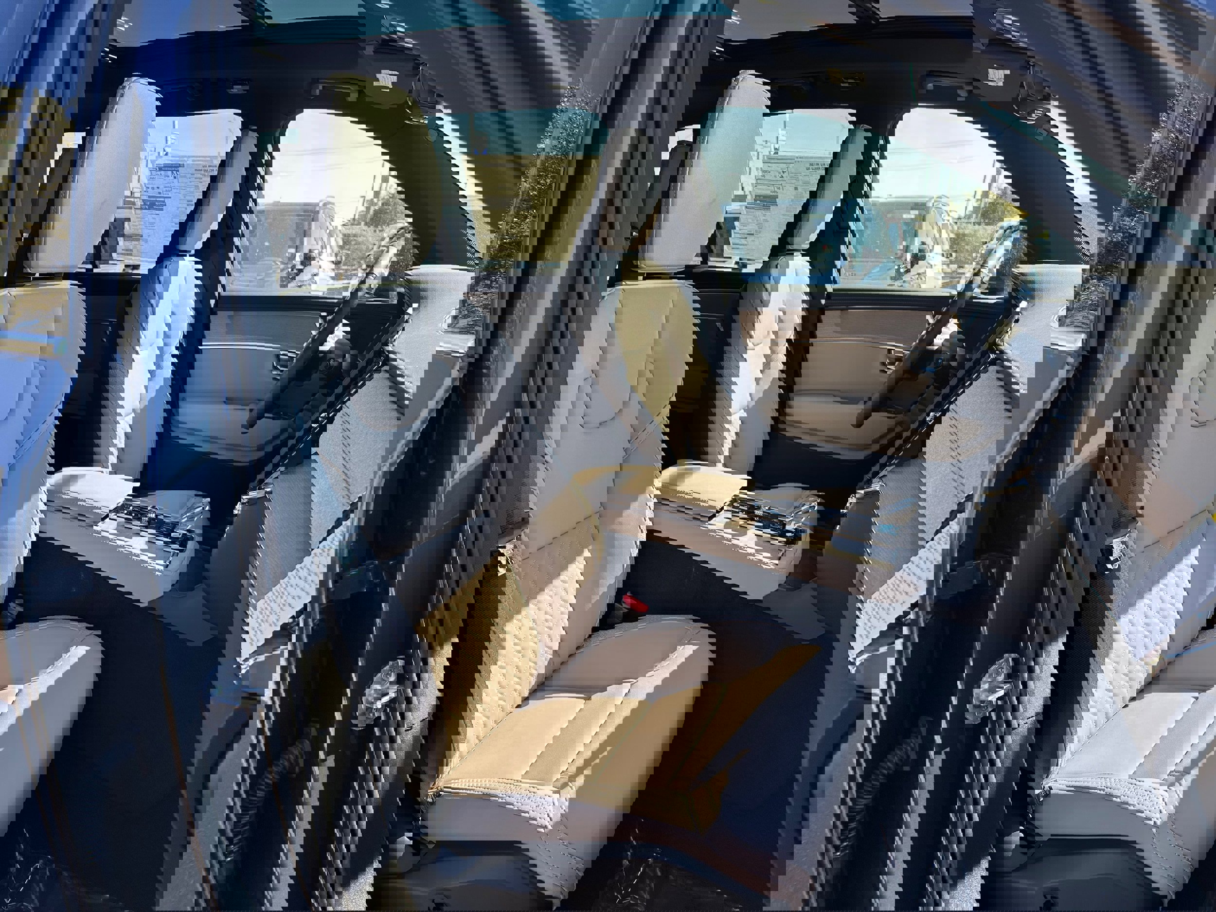 New 2026 Volvo XC90 B5 Core image 8