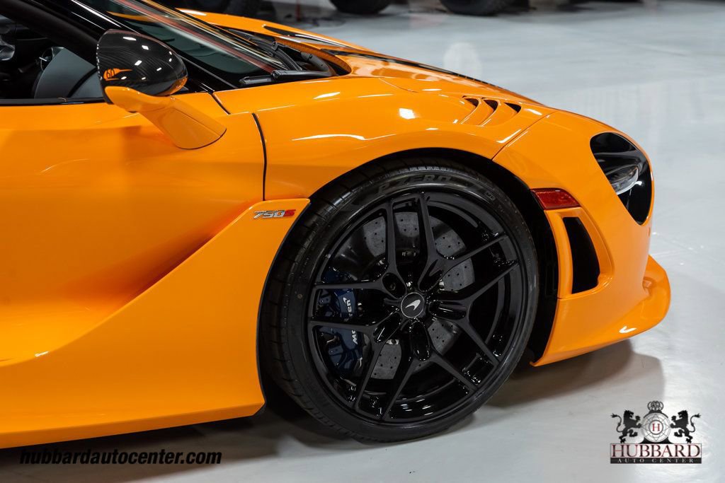 Used 2024 McLaren 750S Spider image 39