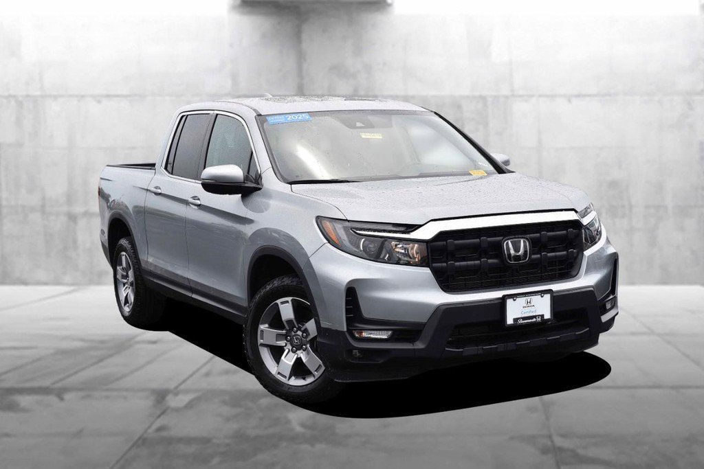 Certified 2025 Honda Ridgeline RTL image 2