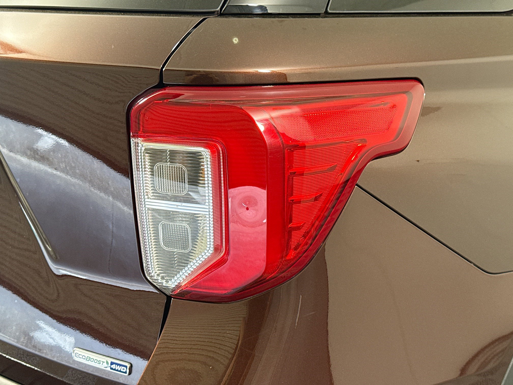 Used 2020 Ford Explorer Limited image 34