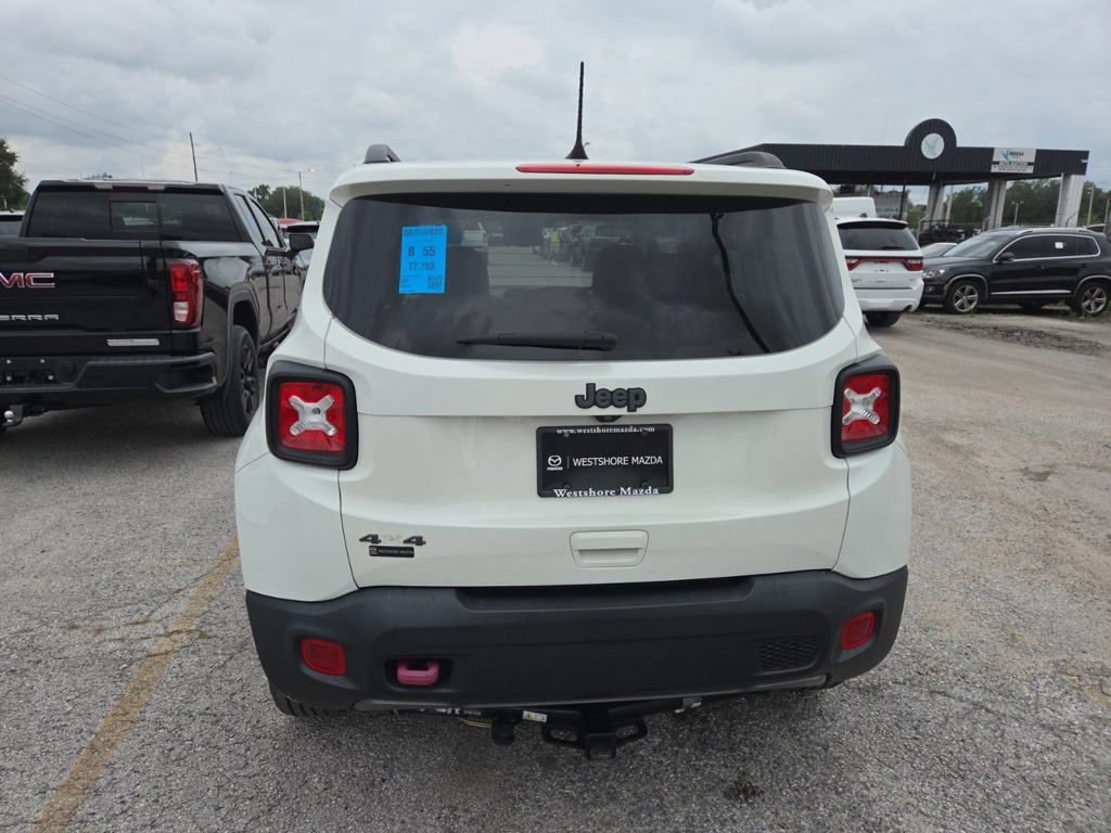 Used 2019 Jeep Renegade Trailhawk AWD/4WD image 2