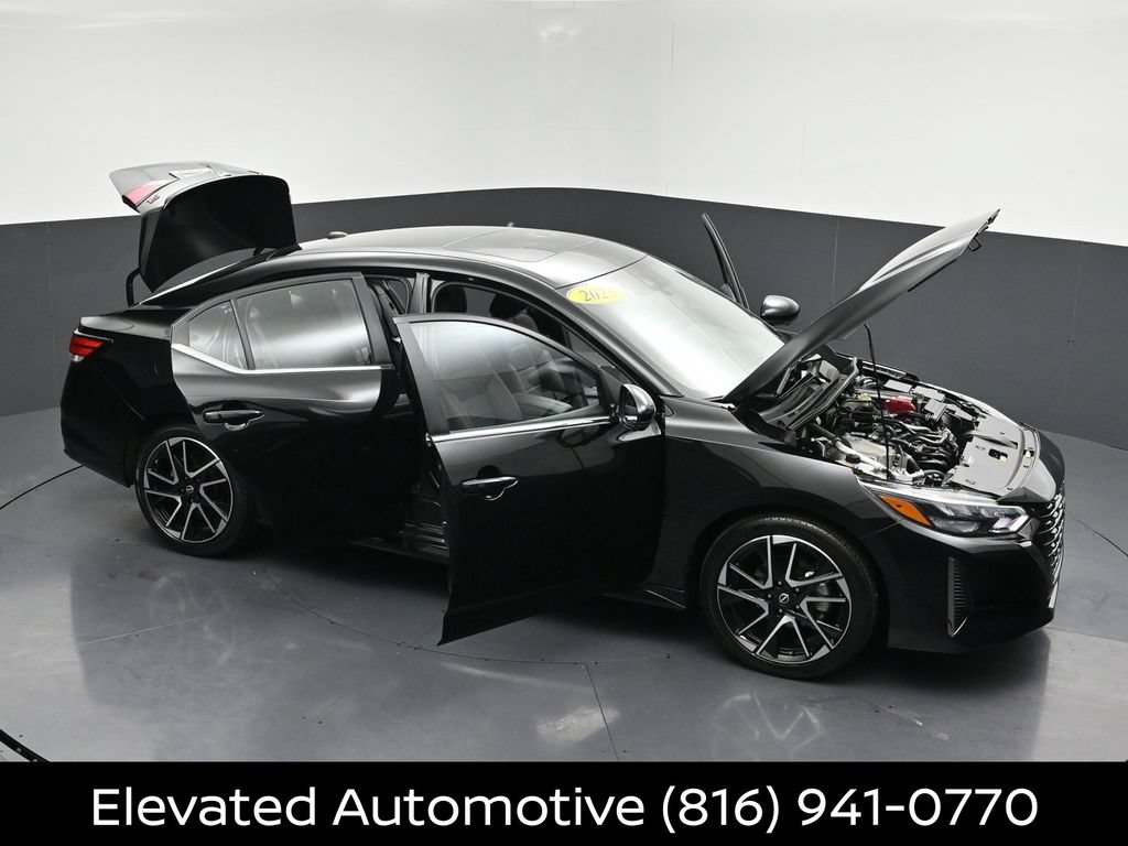 Certified 2025 Nissan Sentra SR w/ SR Premium Package FWD image 30