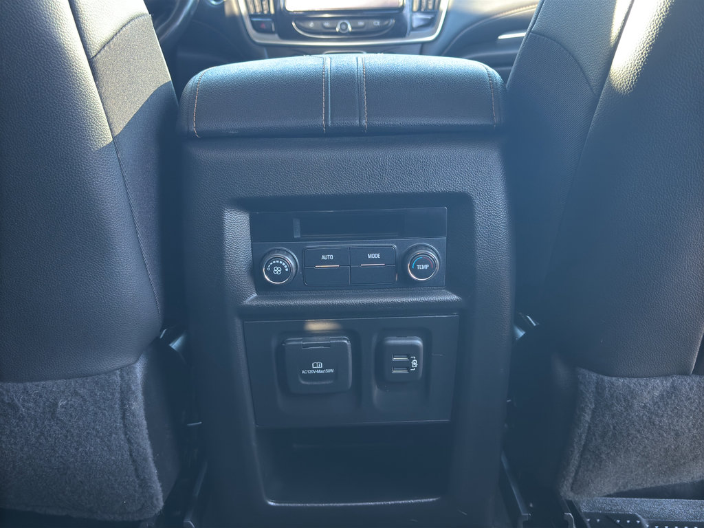 Used 2020 Chevrolet Traverse RS image 26