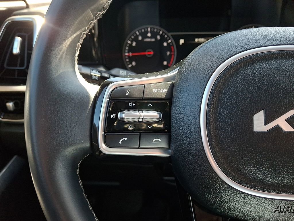 Used 2022 Kia Sorento SX AWD/4WD image 24