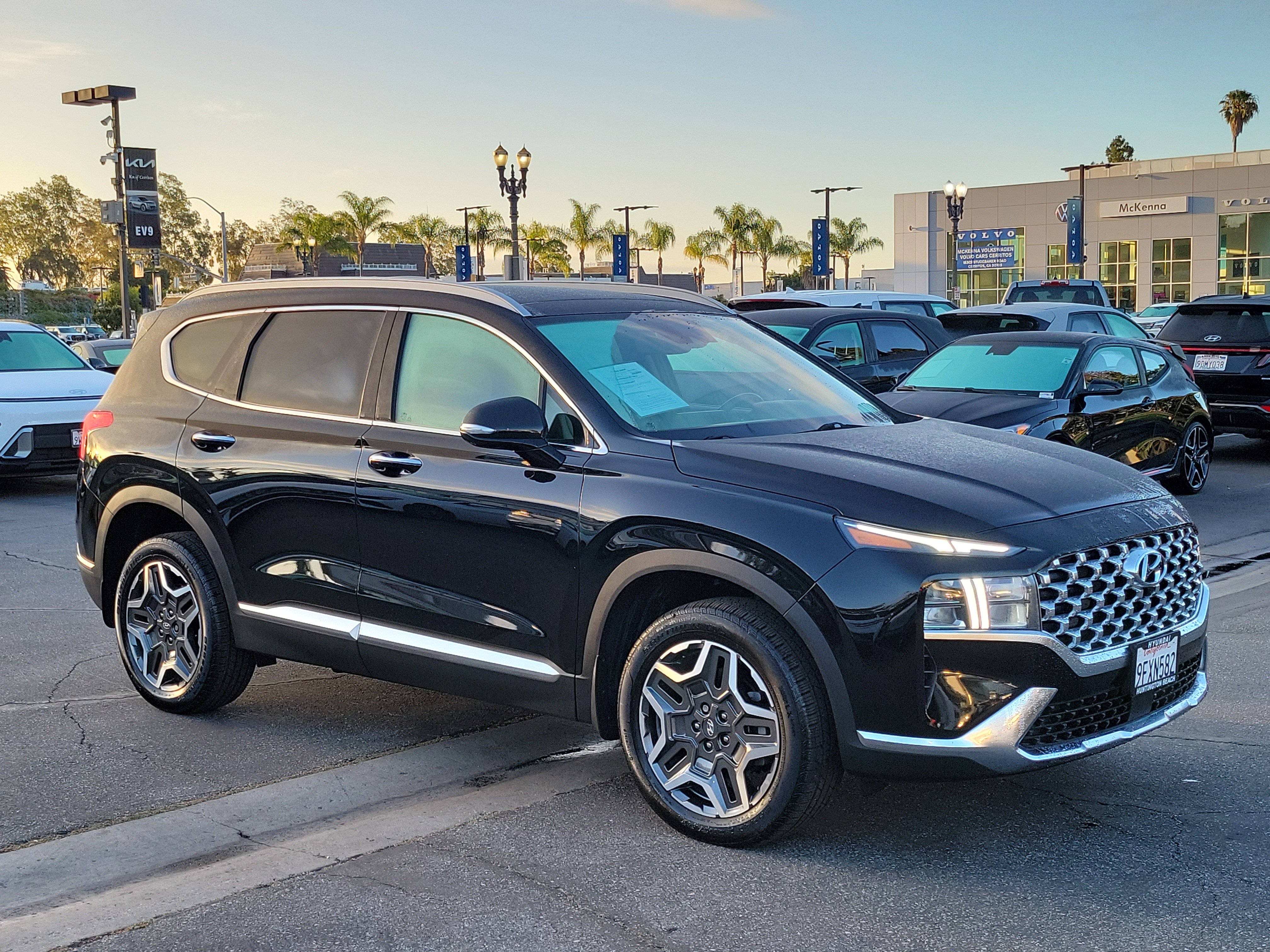 Certified 2023 Hyundai Santa Fe SEL Premium image 27