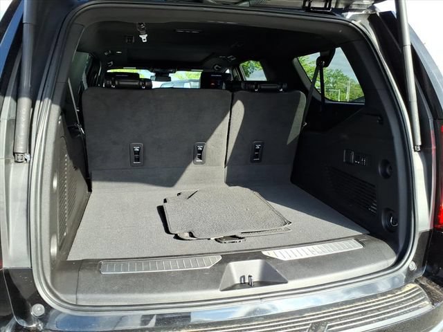 Used 2023 GMC Yukon XL Denali AWD/4WD image 24