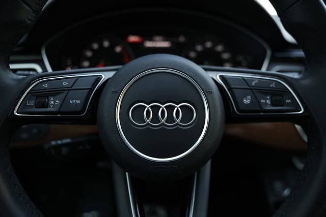 Used 2023 Audi A4 2.0T Premium w/ Convenience Package image 31