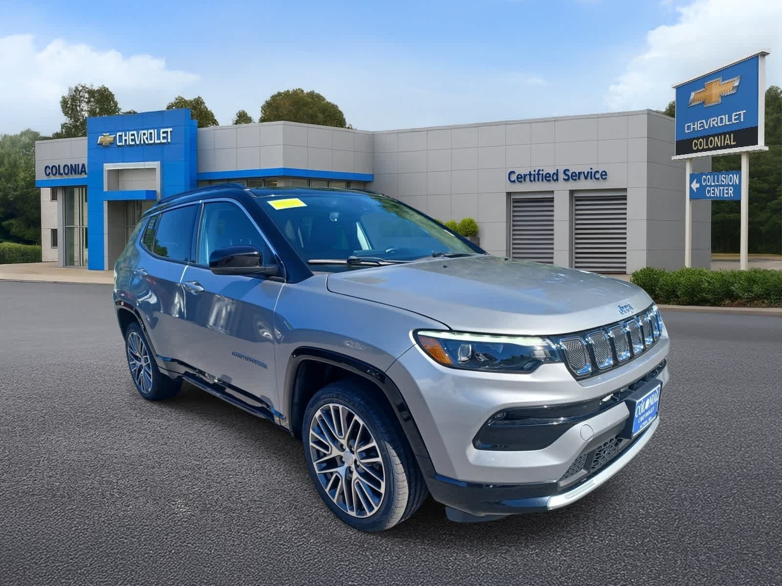Used 2022 Jeep Compass Limited w/ Elite Group AWD/4WD image 2