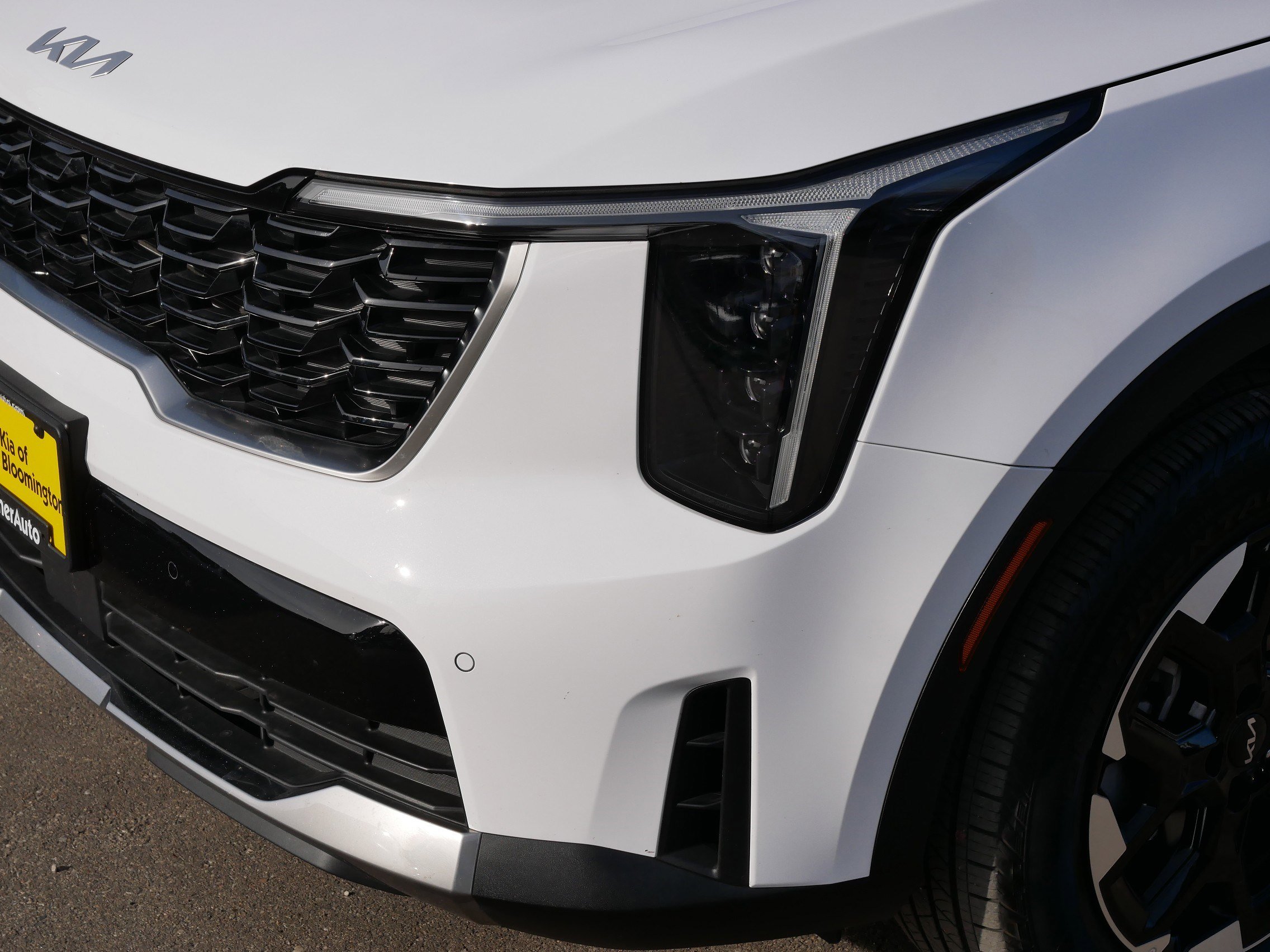 Certified 2025 Kia Sorento S w/ Panoramic Sunroof Package image 16