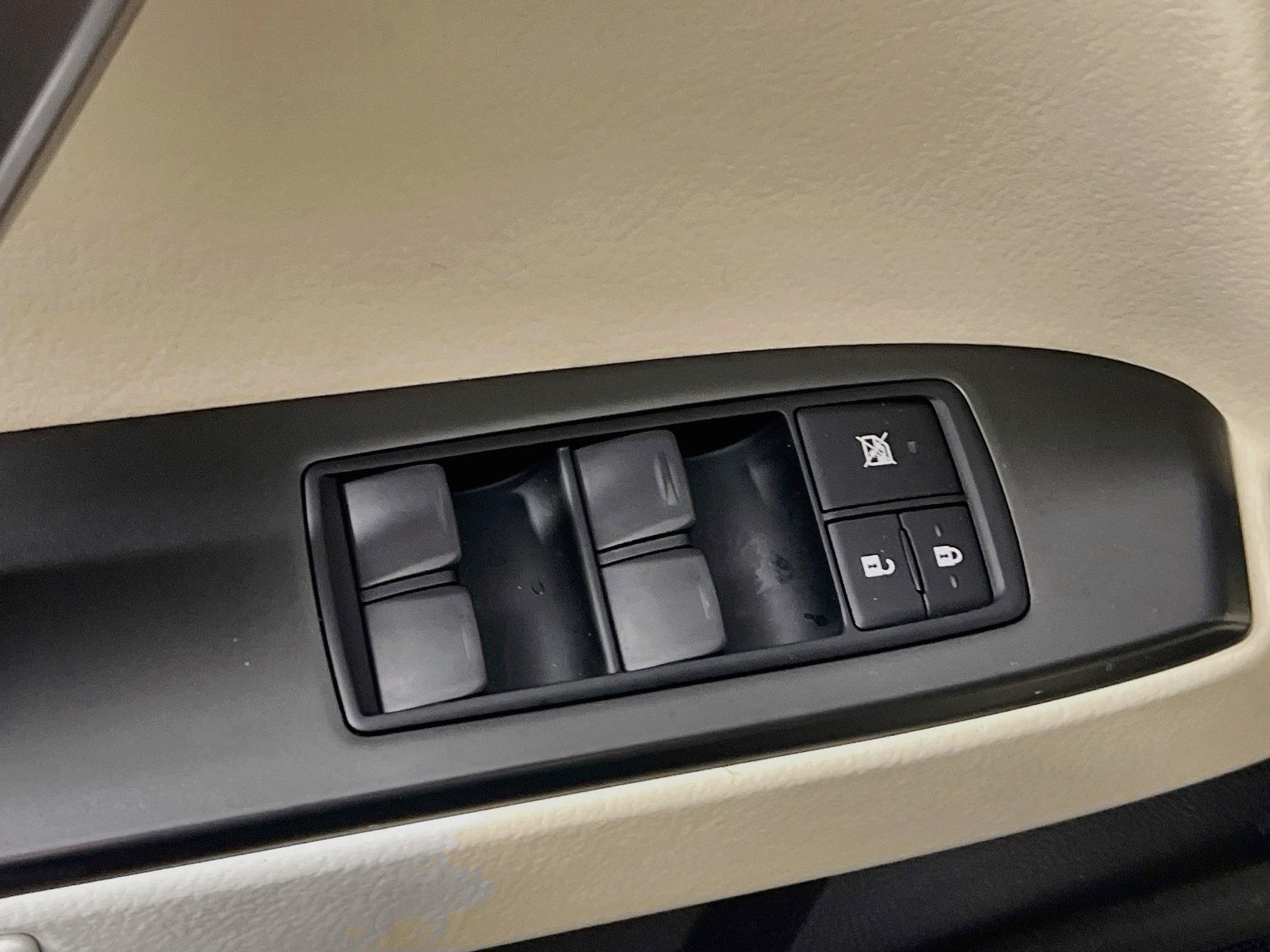 Used 2023 Lexus GX 460 Premium w/ Accessory Package AWD/4WD image 16