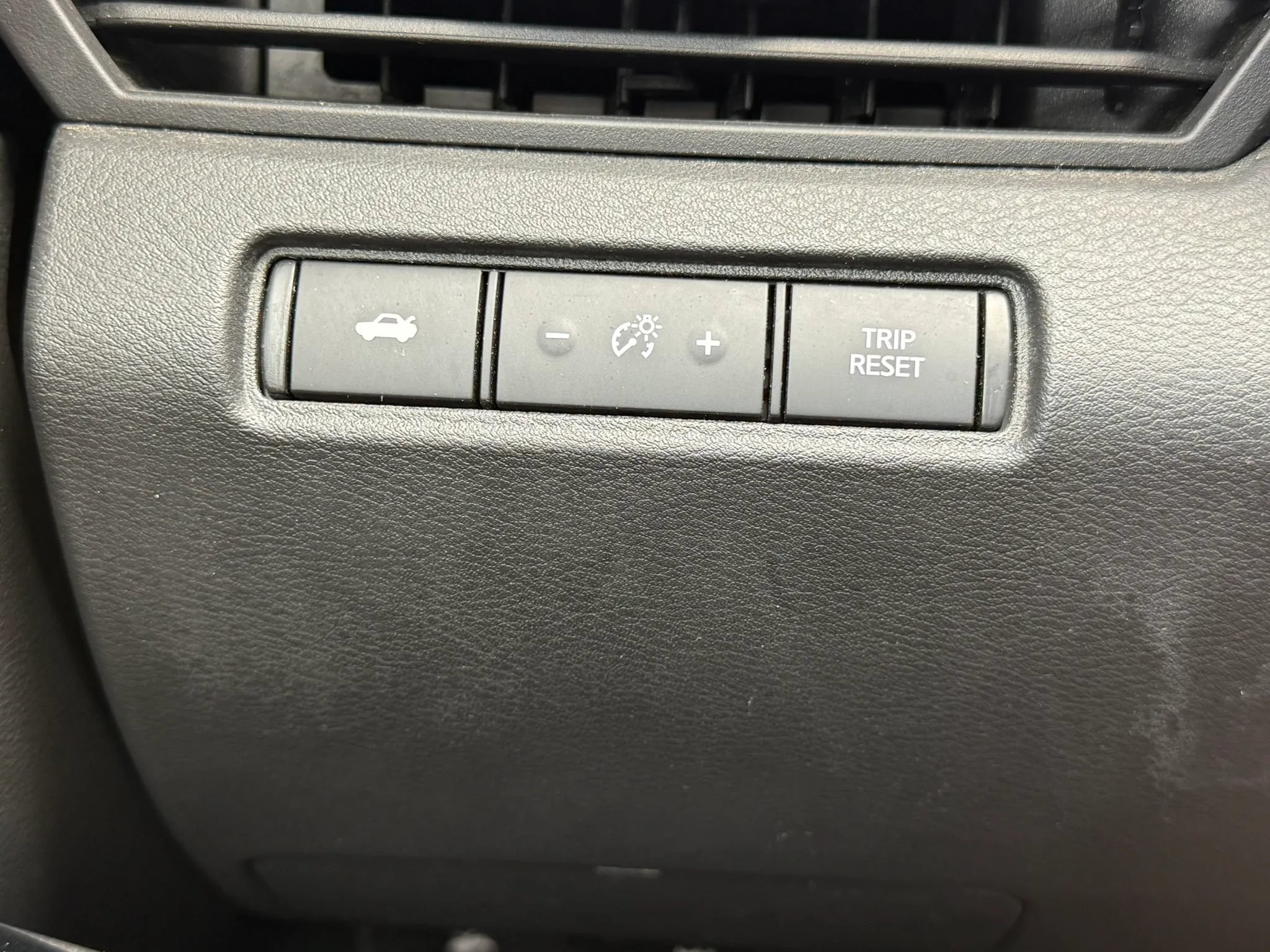 Used 2023 Nissan Altima 2.5 SV AWD/4WD image 27