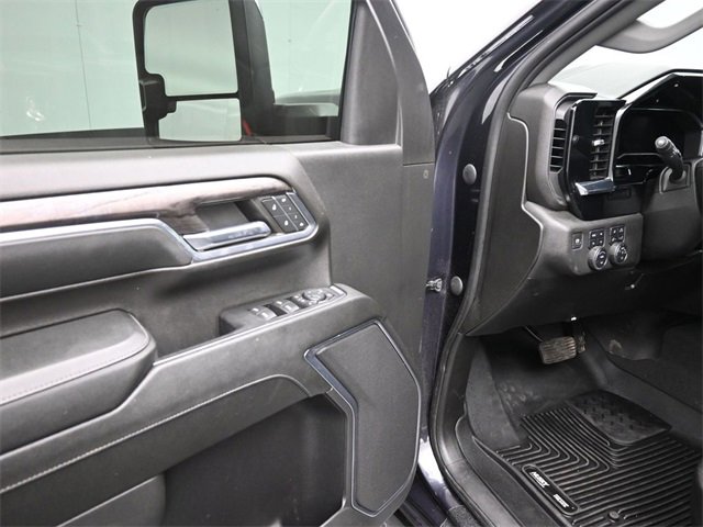 Used 2024 Chevrolet Silverado 2500 LTZ image 14