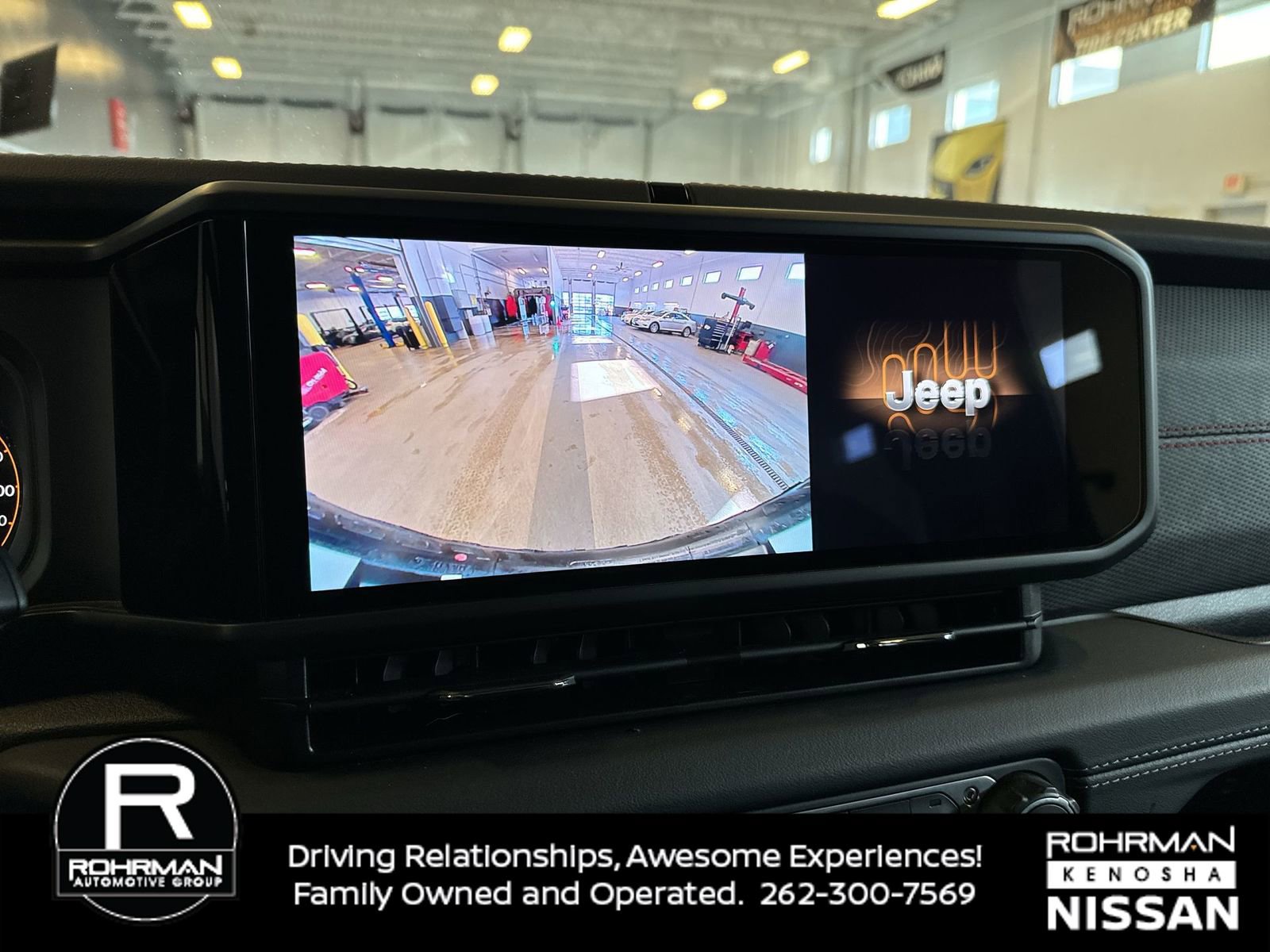 Used 2025 Jeep Wrangler Rubicon image 9