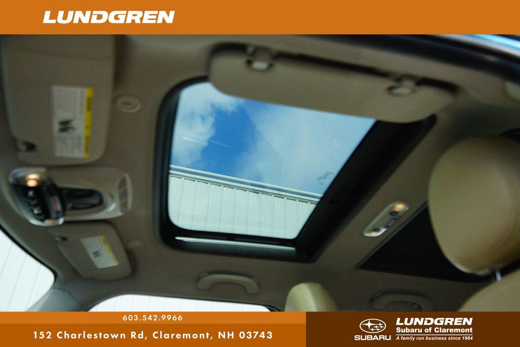 Used 2019 MINI Cooper 4-Door Hardtop image 25