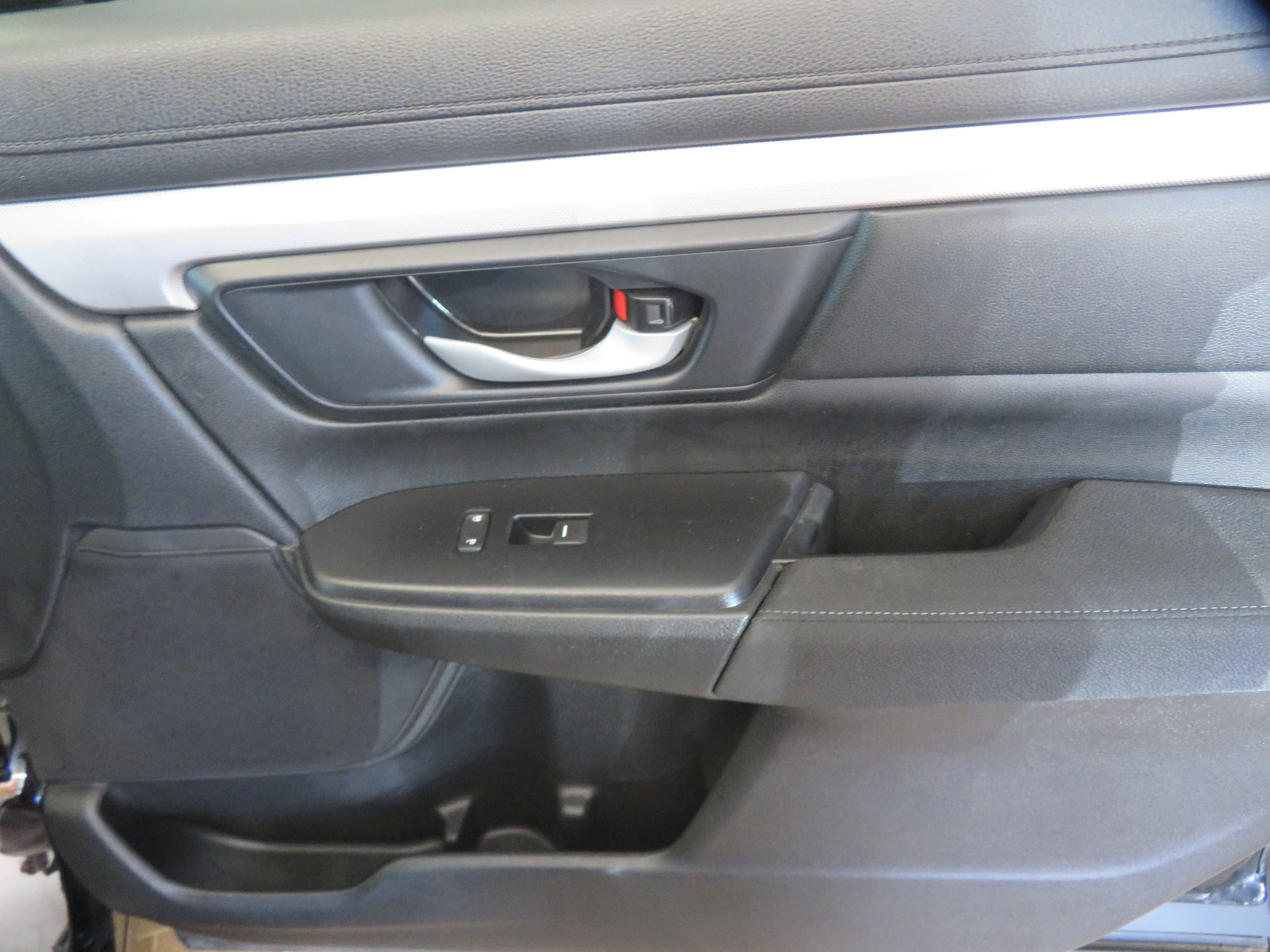 Used 2021 Honda CR-V LX image 24