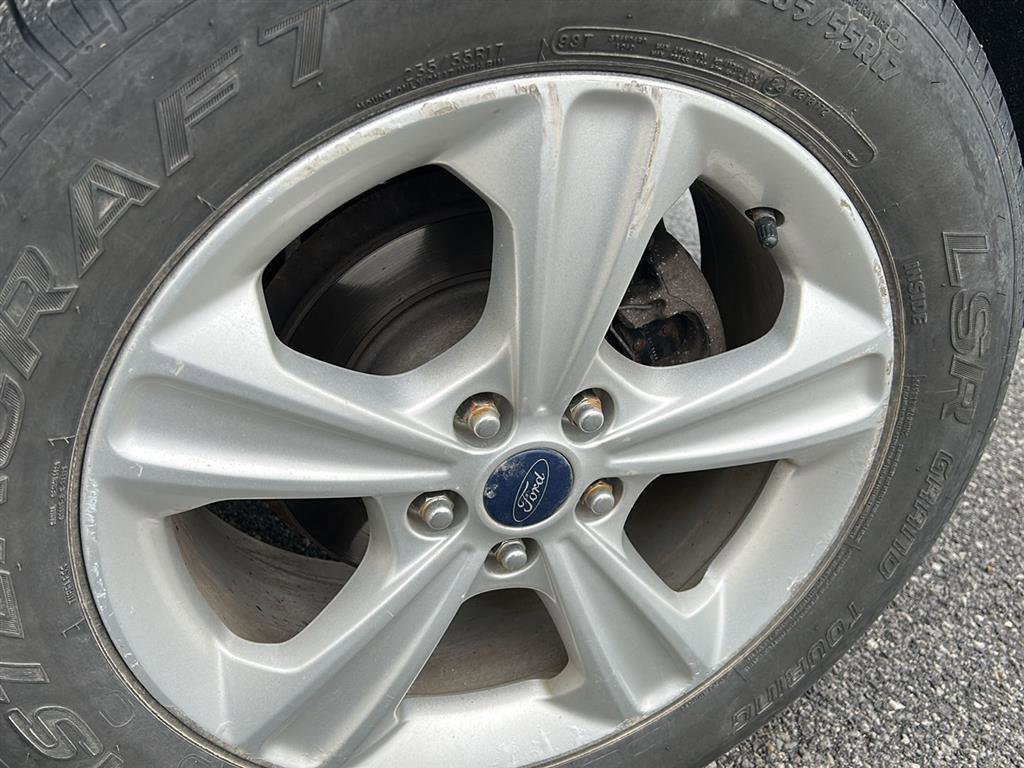 Used 2016 Ford Escape SE w/ SE Cold Weather Package image 7