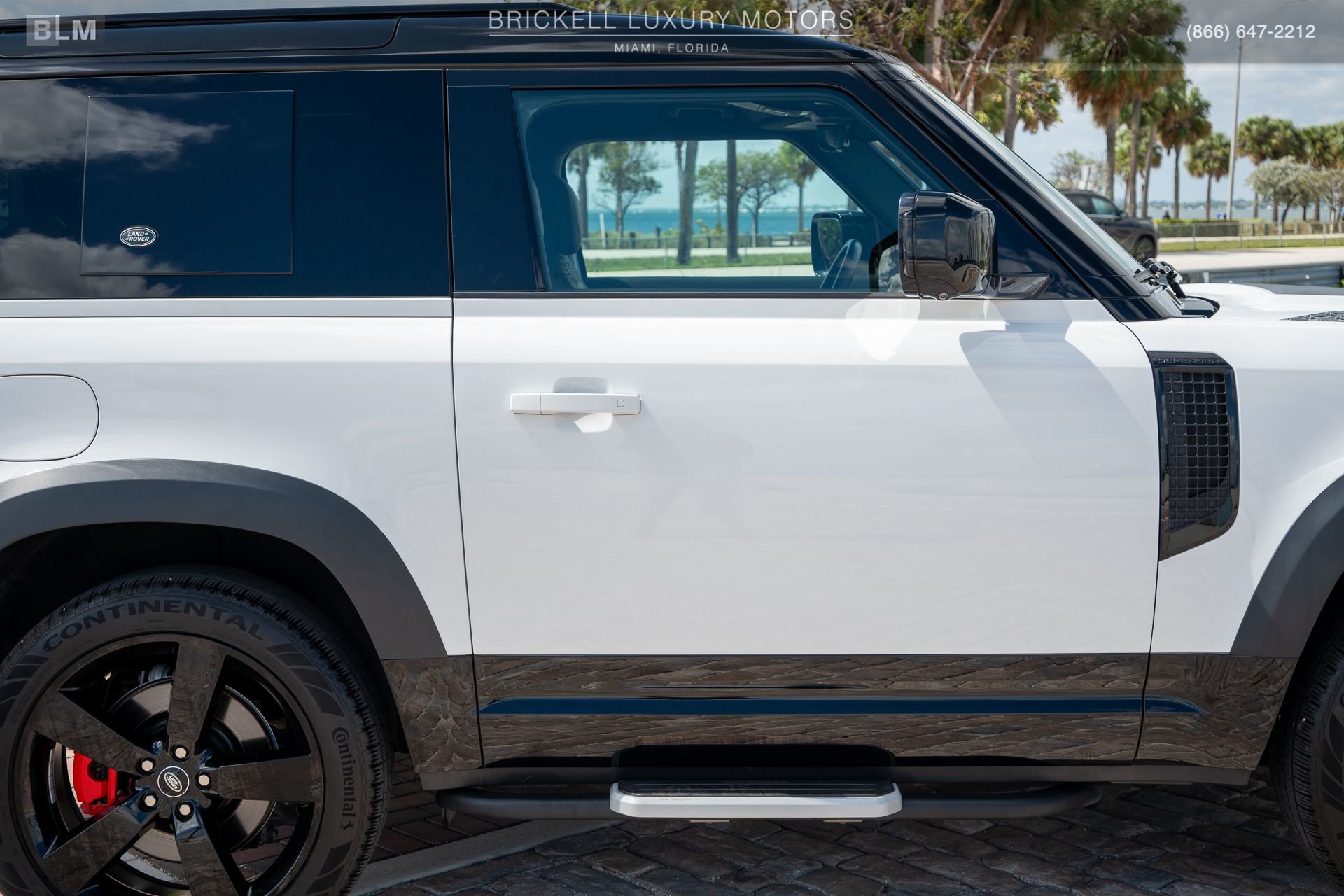 Used 2022 Land Rover Defender 90 X-Dynamic HSE image 43