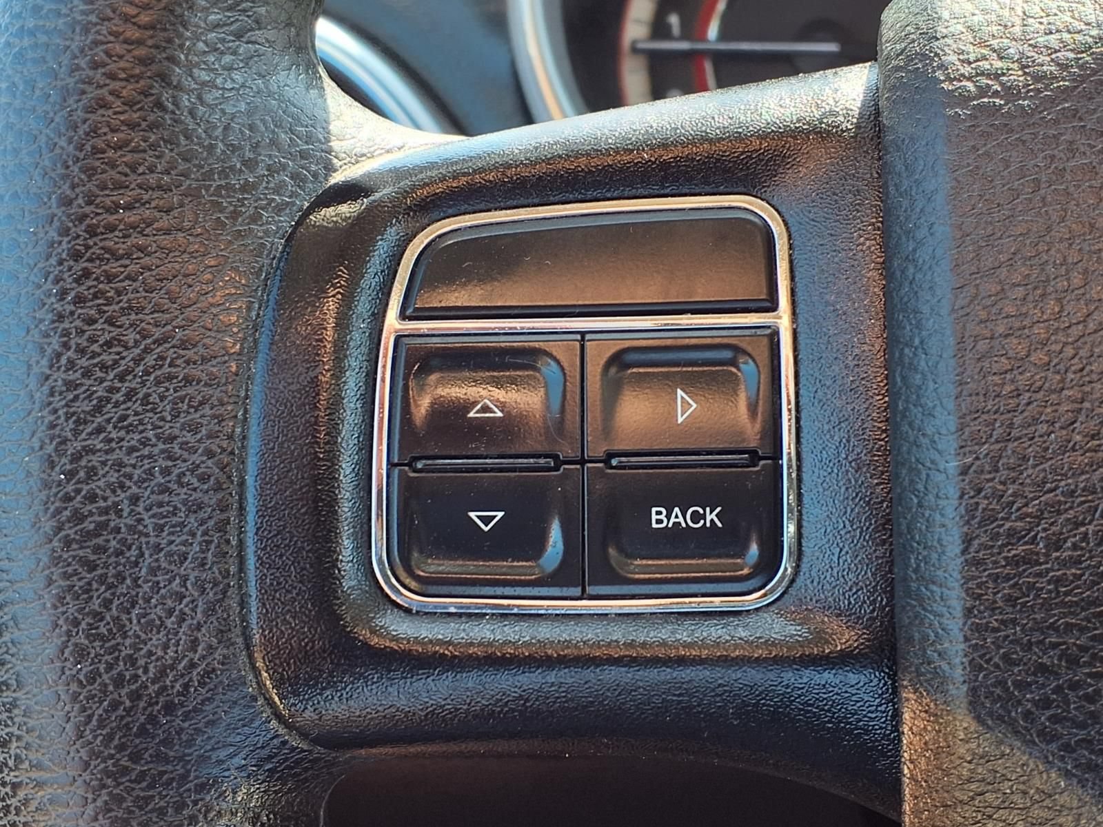 Used 2017 Dodge Journey SXT w/ Comfort/Convenience Group FWD image 25