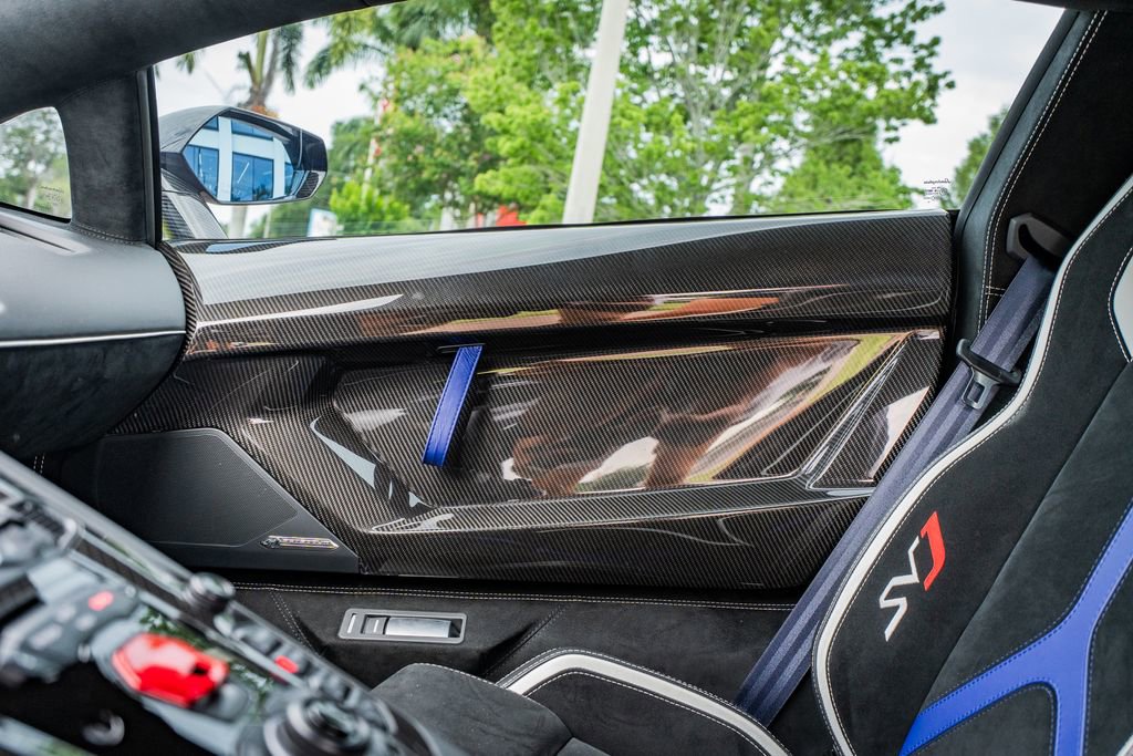 Used 2019 Lamborghini Aventador SVJ AWD/4WD image 37