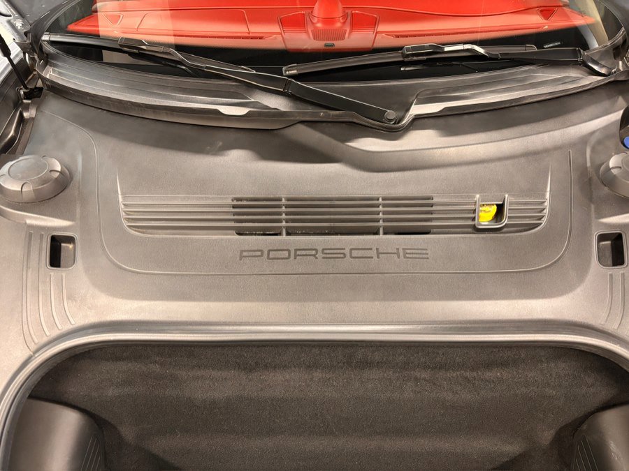 Used 2014 Porsche 911 Carrera 4S image 21