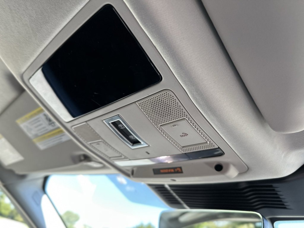 Used 2024 Land Rover Discovery Sport S image 27