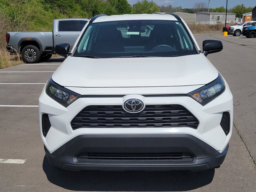Used 2021 Toyota RAV4 LE image 8